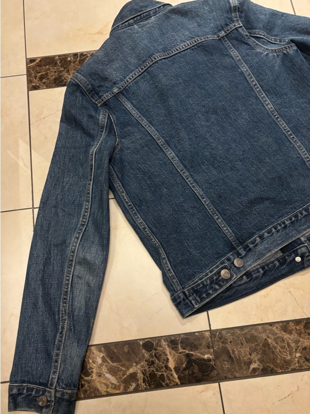 GAP Vintage Style Medium Blue Denim Jacket - Picture 4 of 6